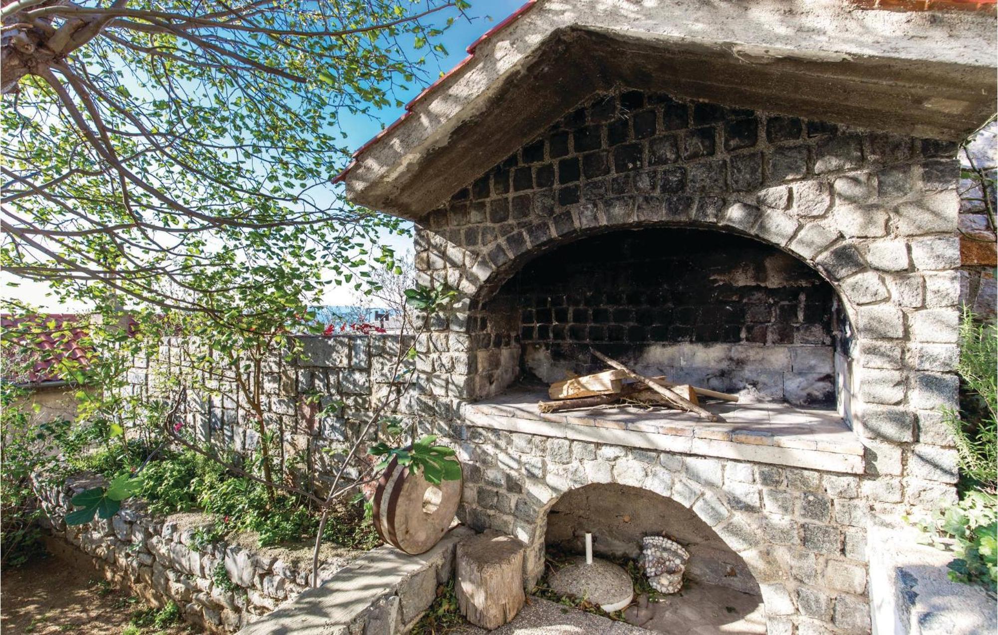 Nice Apartment In Senj With Ethernet Internet Bagian luar foto