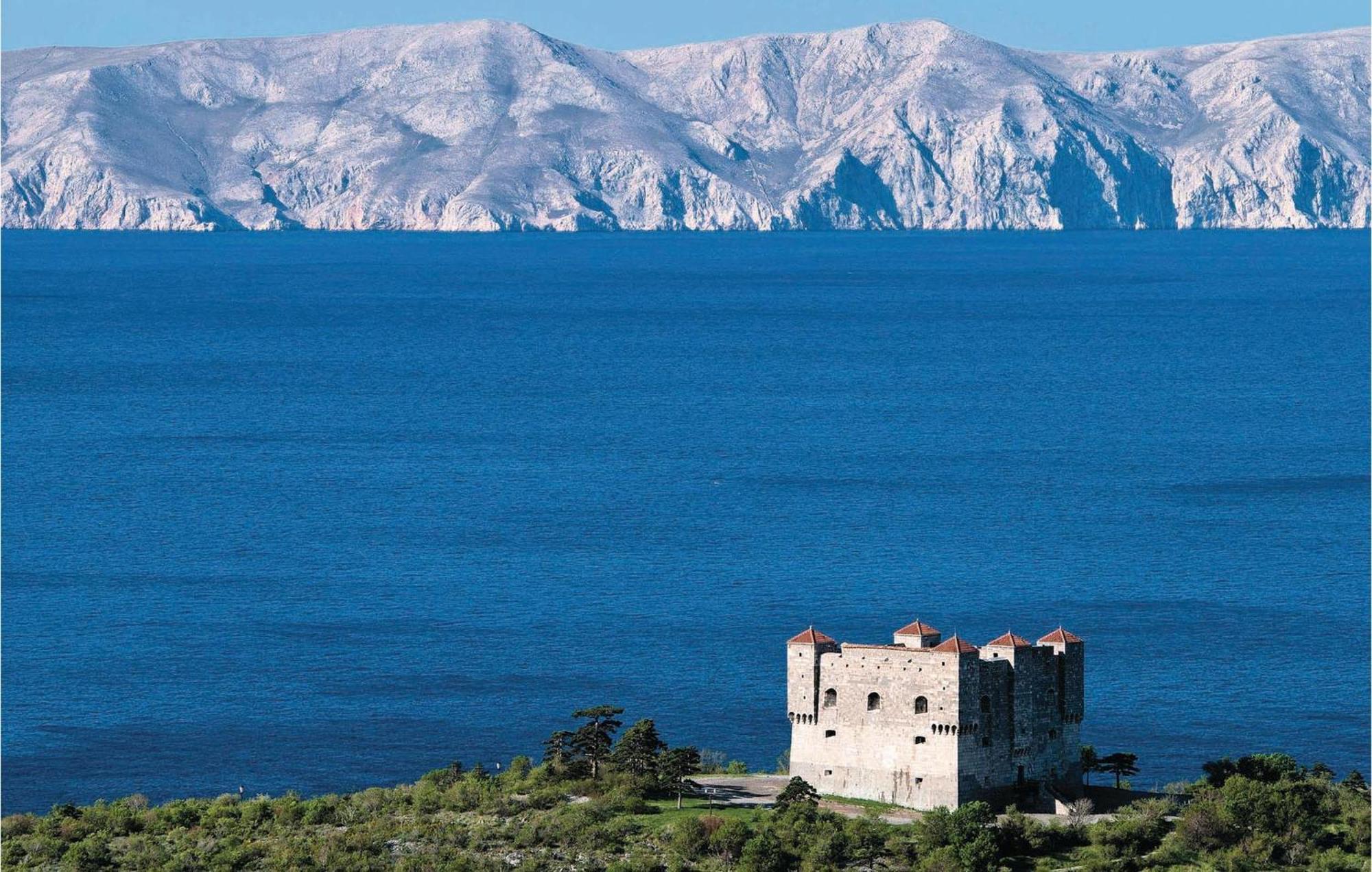 Nice Apartment In Senj With Ethernet Internet Bagian luar foto